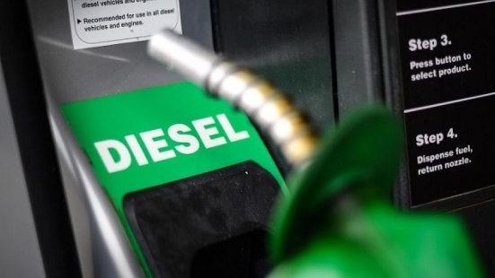 Após redução do ICMS, diesel comum fica cinco centavos mais barato em duas  semanas | Economia | 18 Horas