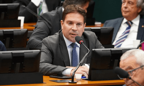 policia-federal-faz-buscas-con