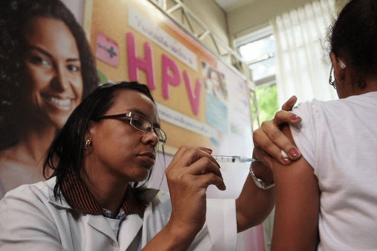 brasil-passa-a-adotar-vacina-d