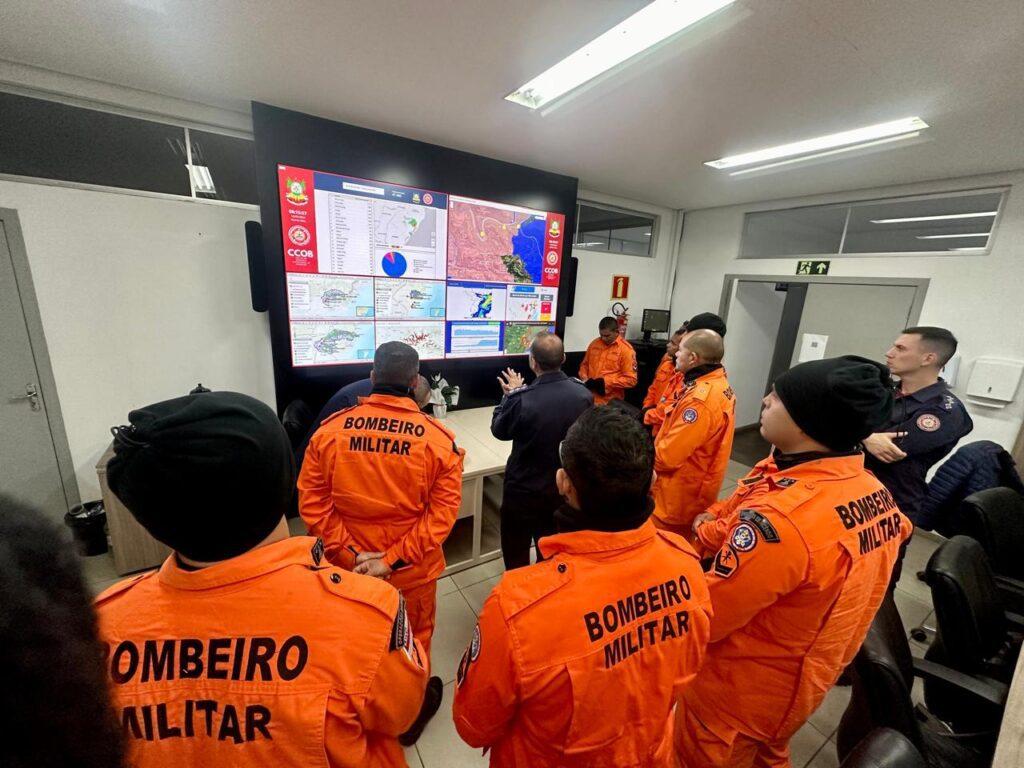 bombeiros-do-amazonas-chegam-a