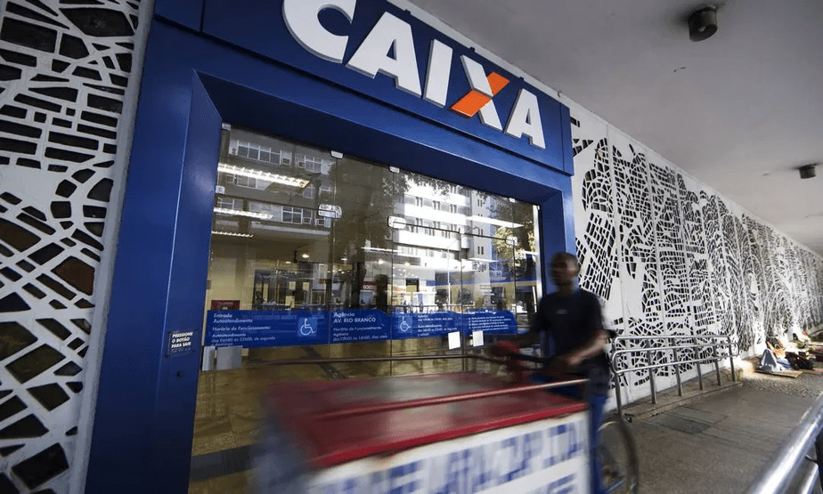 caixa-promove-leilao-com-226-i