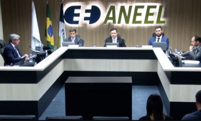 diretores-da-aneel-descumprem-