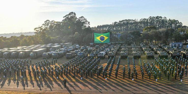 carreiras-militares-tem-pico-d