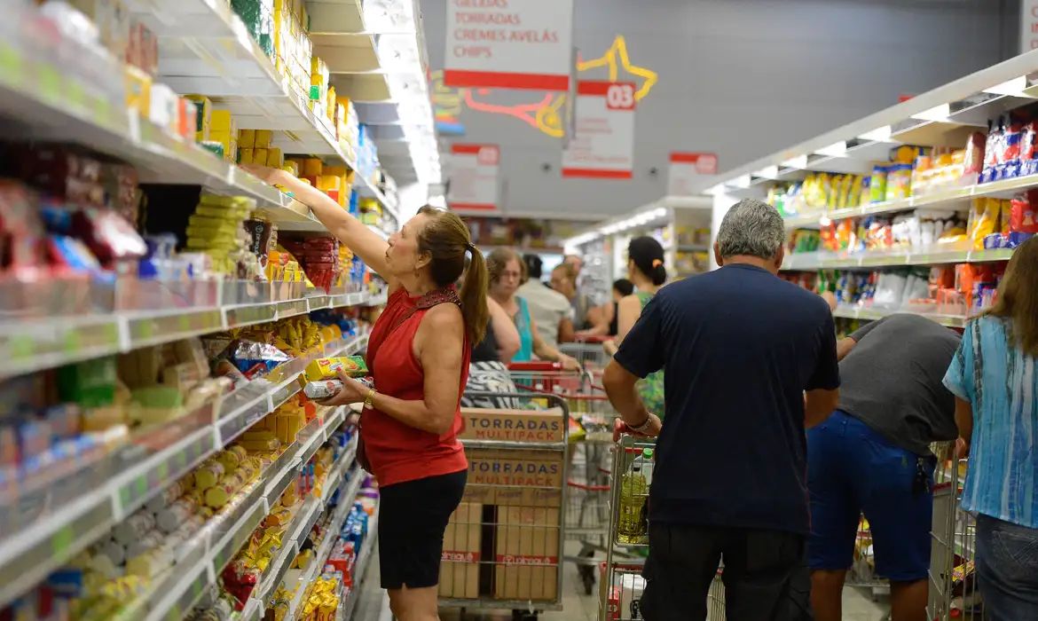 alimentos-veja-o-que-deve-fica