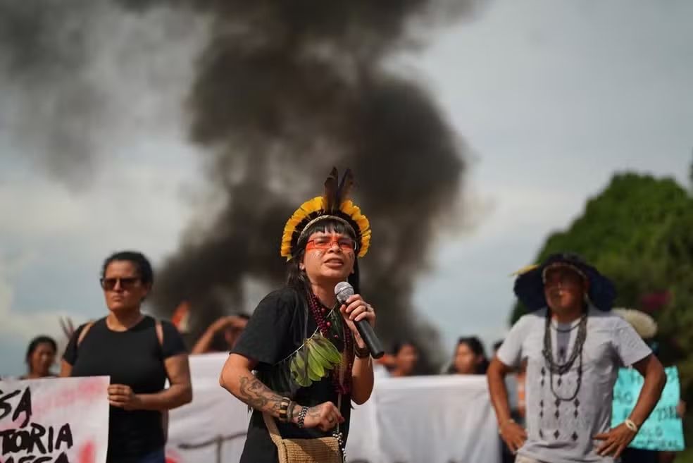 indigenas-acionam-a-justica-e-