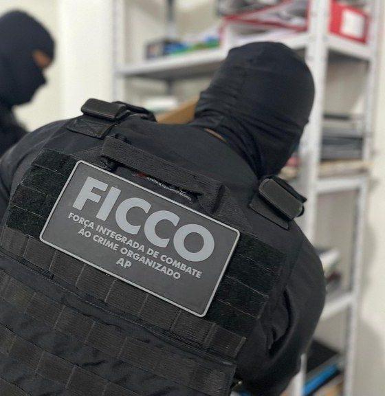 policia-federal-prende-advogad
