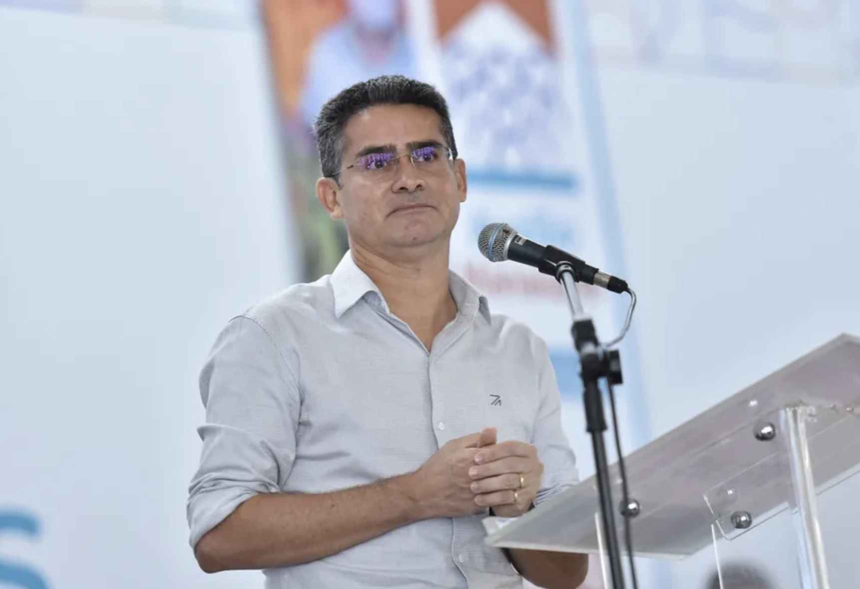 prefeito-de-manaus-anuncia-com