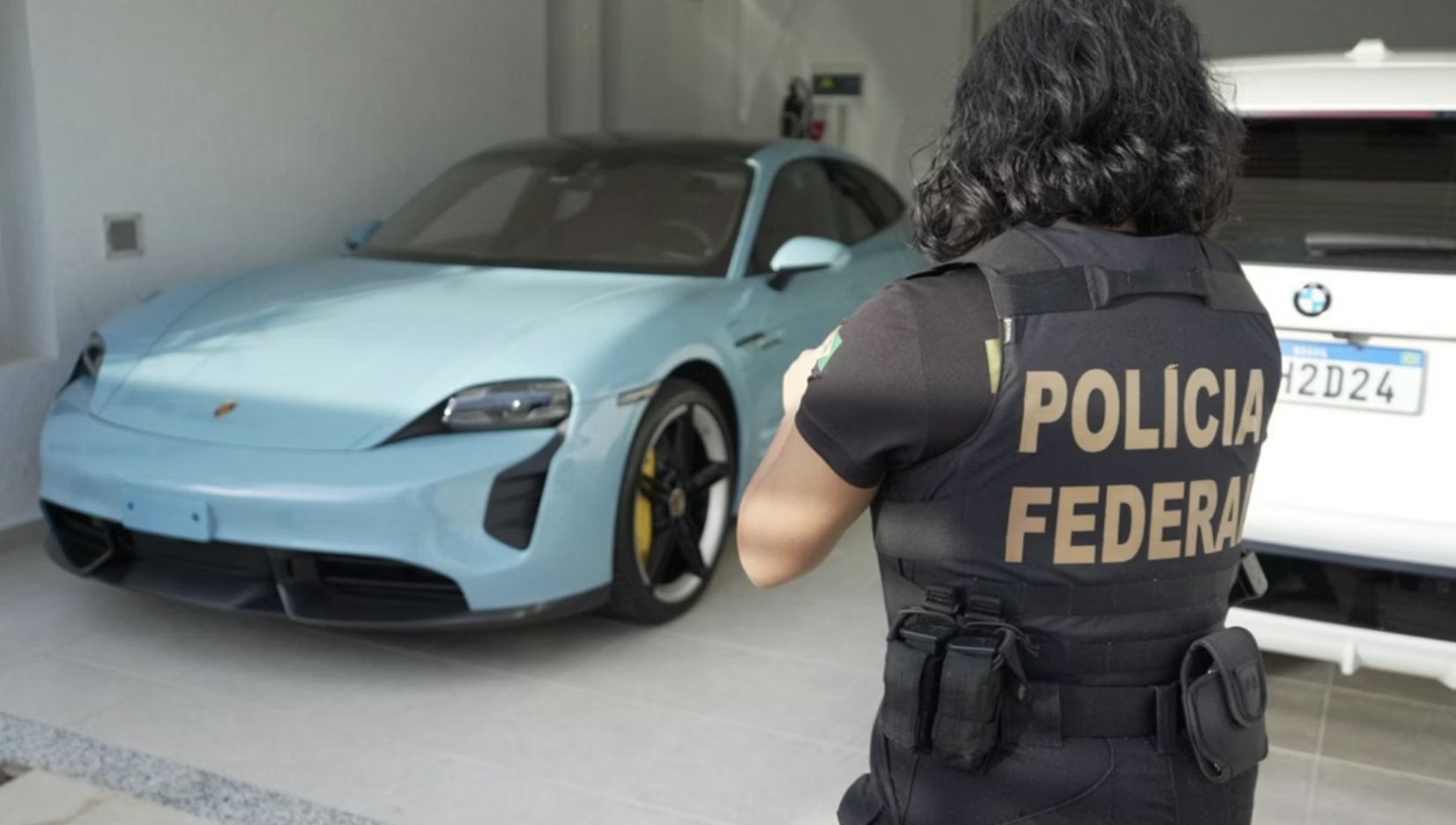 carros-de-luxo-apreendidos-com