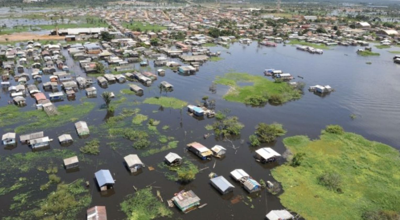 cheia-no-amazonas-sobe-para-20