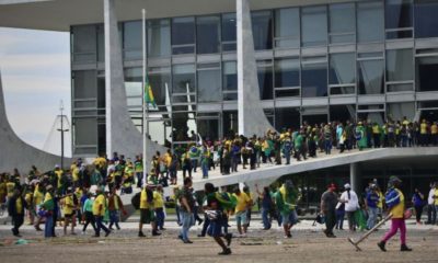 denunciada-por-participacao-em
