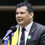 mesa-da-camara-pede-suspensao-