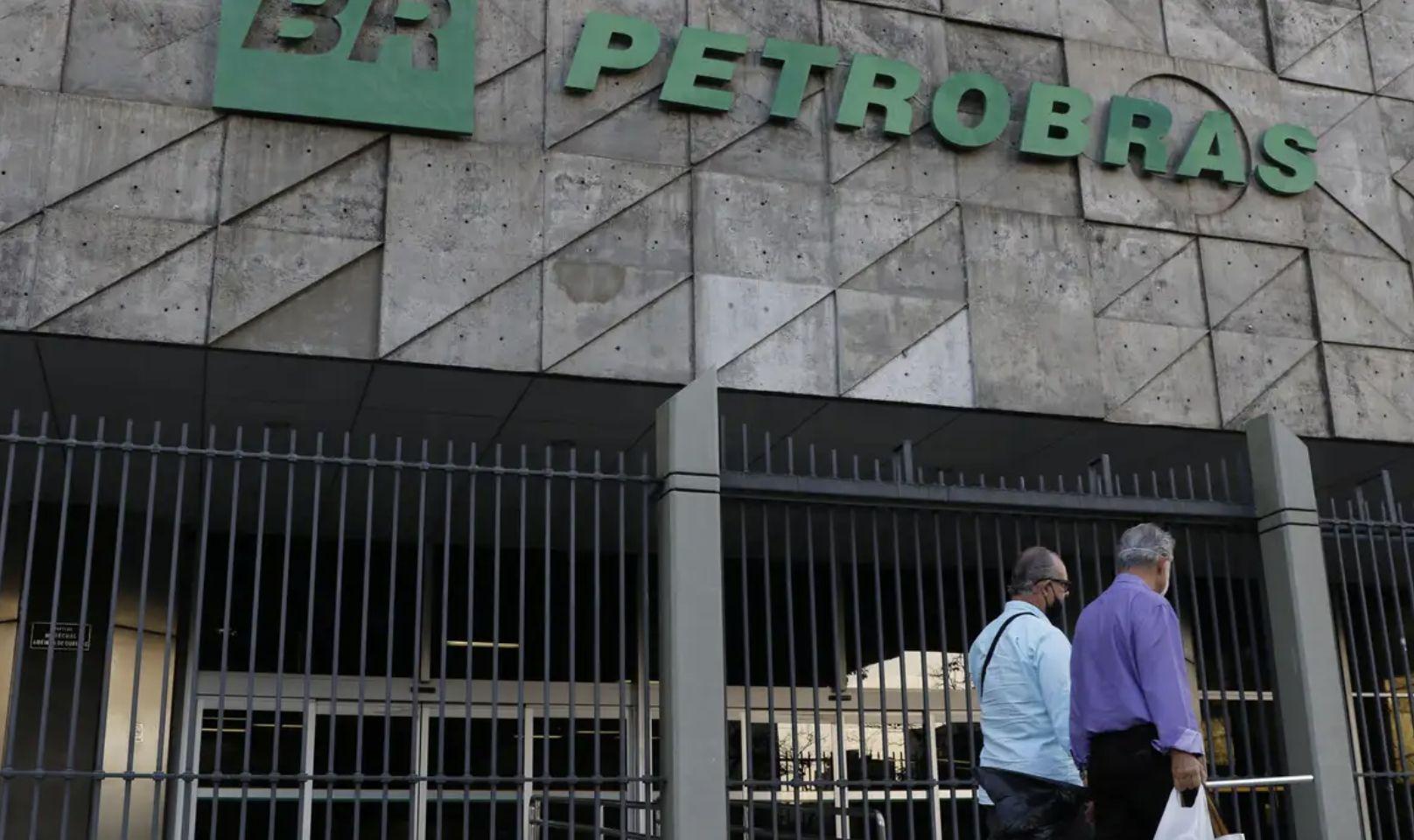 petrobras-anuncia-contratacao-
