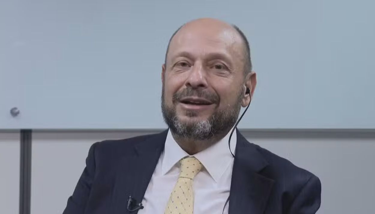 sem-dar-data-presidente-do-ins
