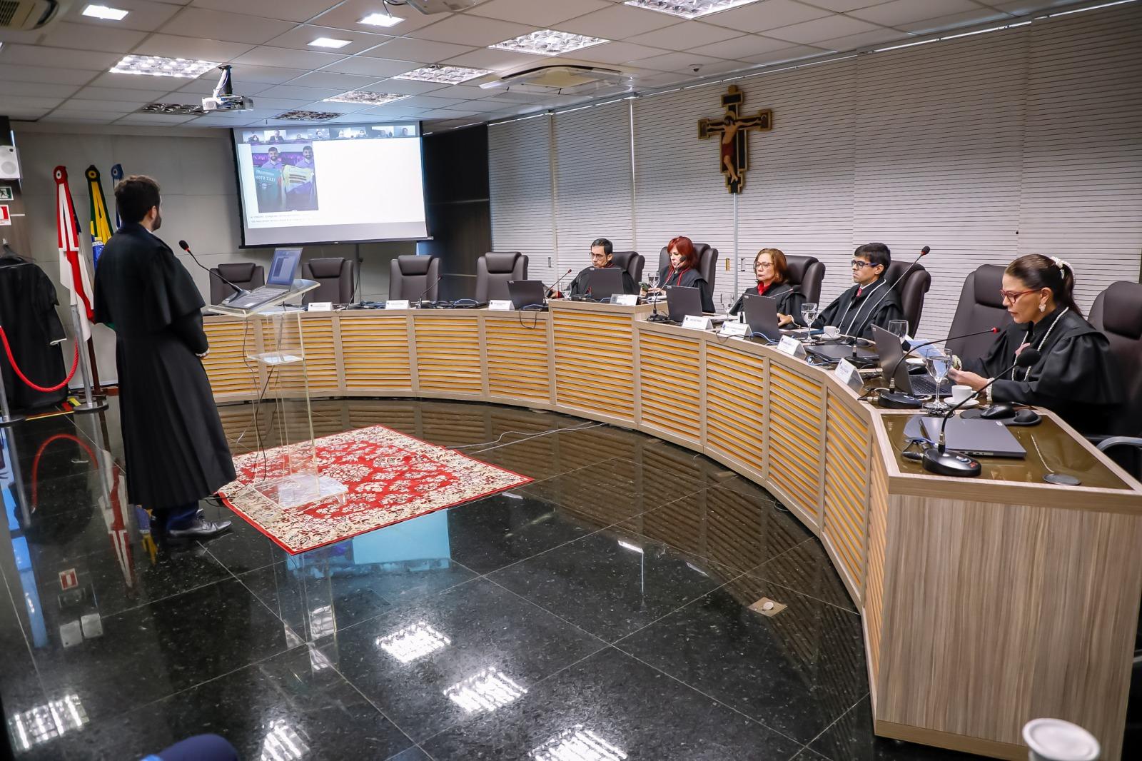tribunal-torna-candidato-a-pre