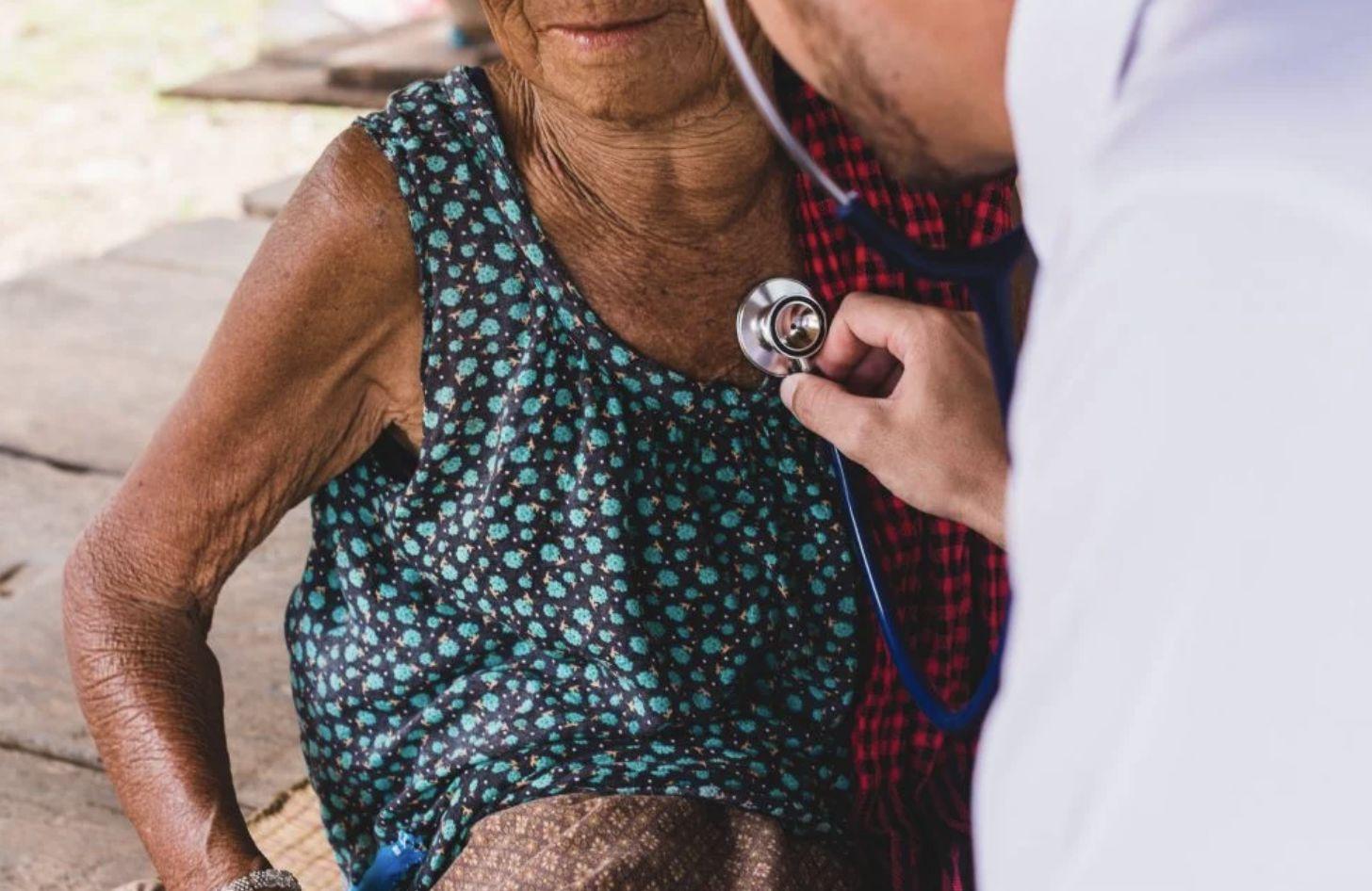 um-terco-dos-medicos-deixou-at