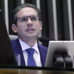hugo-motta-proibe-reunioes-em-