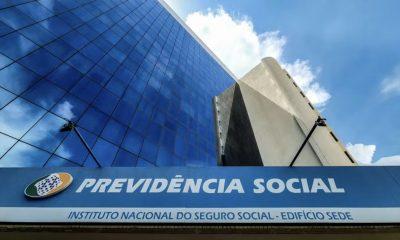 inss-afasta-4-servidores-por-s