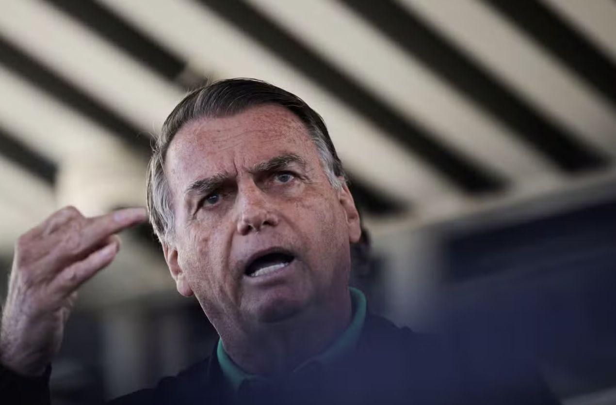 jair-bolsonaro-e-alvo-de-opera