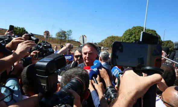 jair-bolsonaro-responde-a-mini