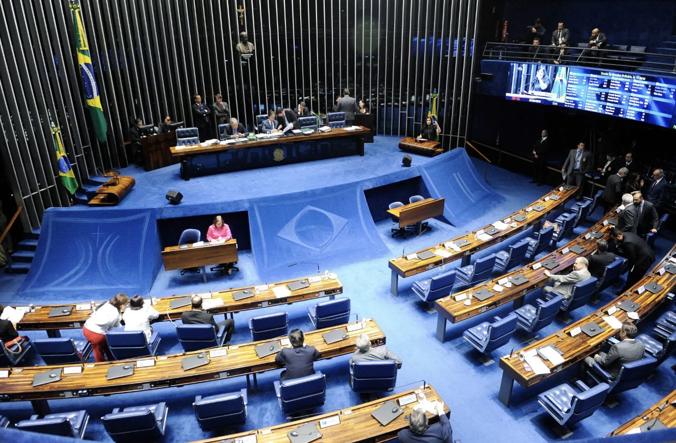 lei-sobre-reajuste-salarial-de