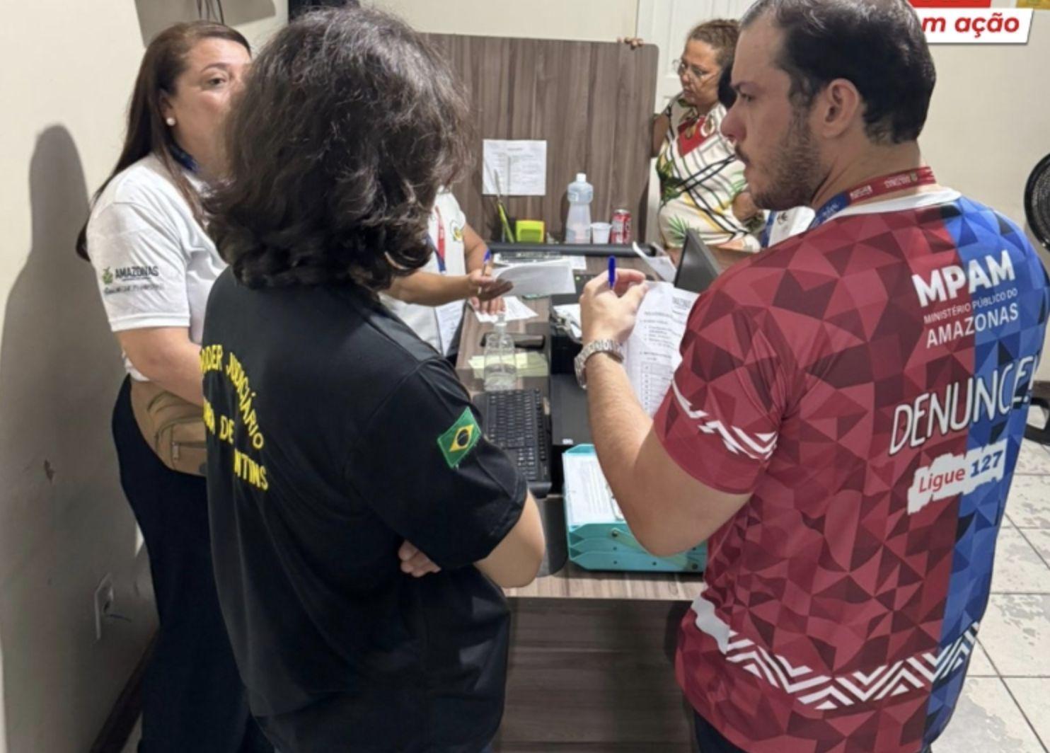 mpam-flagra-criancas-com-bebid