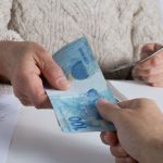 trabalhadores-pagam-o-dobro-de