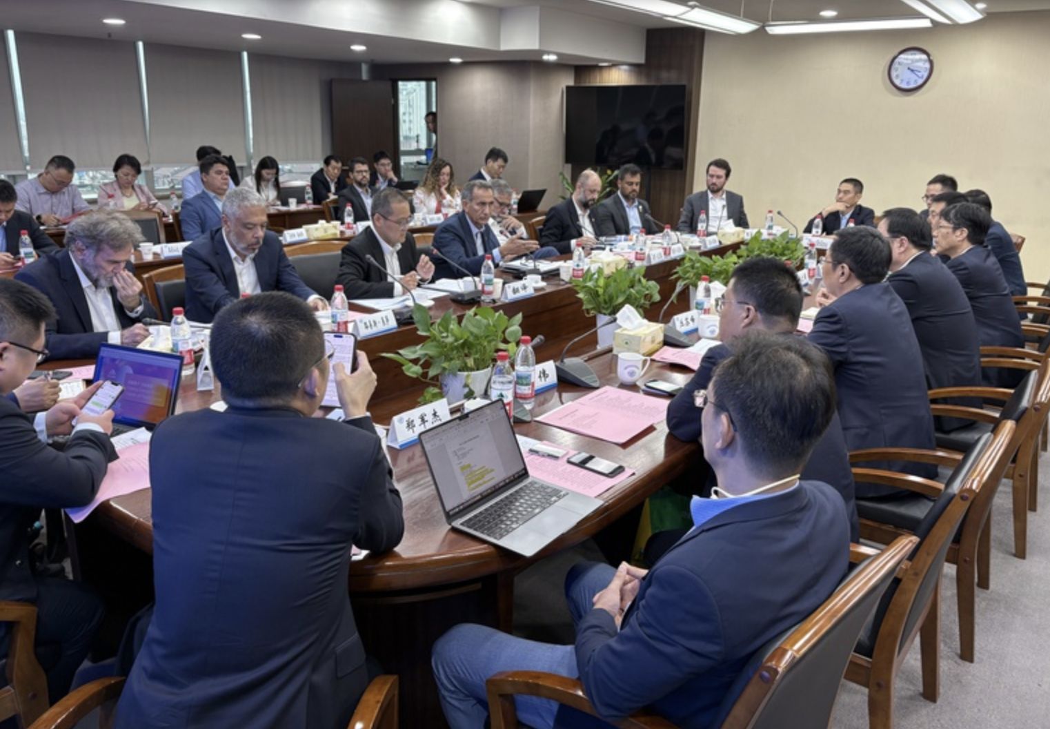 acordo-com-empresas-chinesas-a