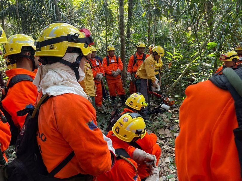 no-amazonas-brigadistas-do-pre