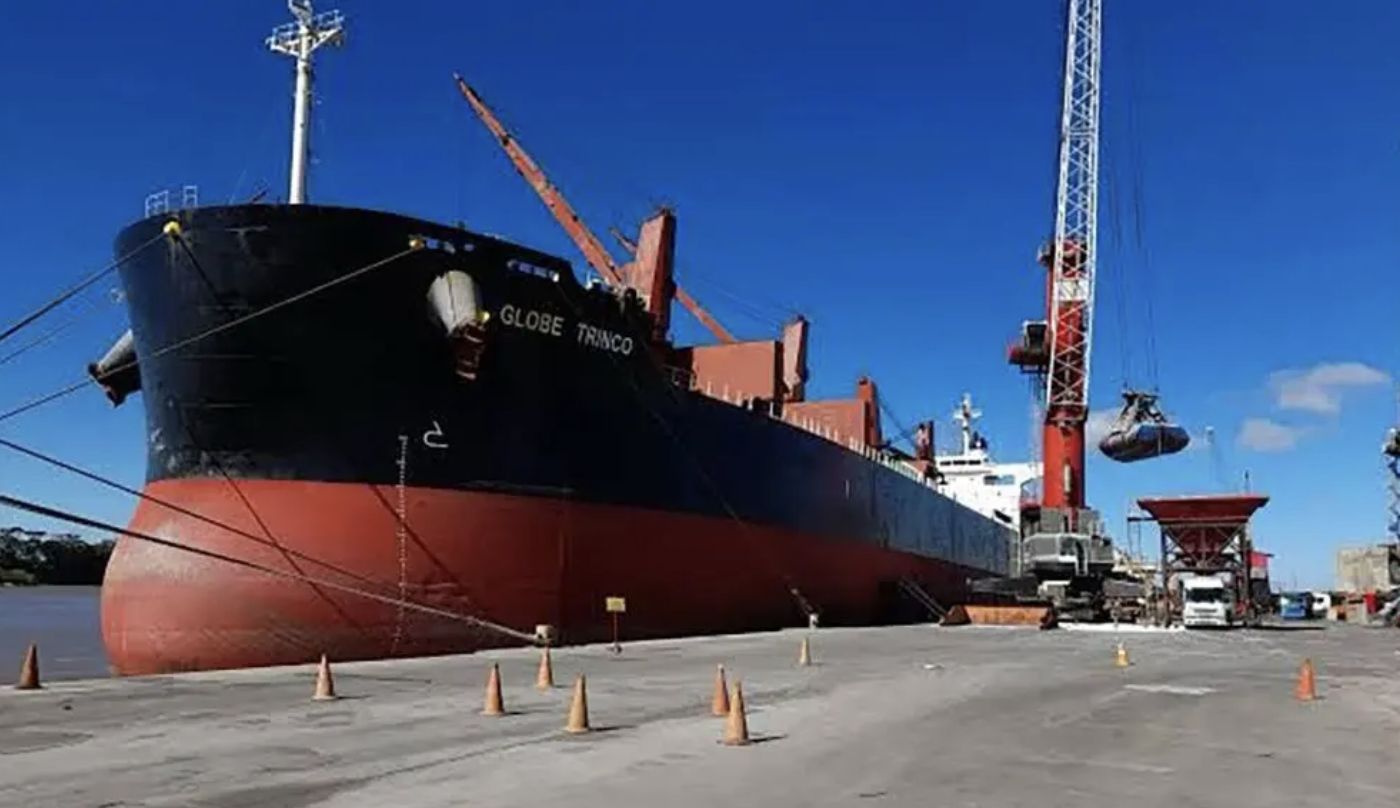 primeiro-navio-de-nova-rota-en