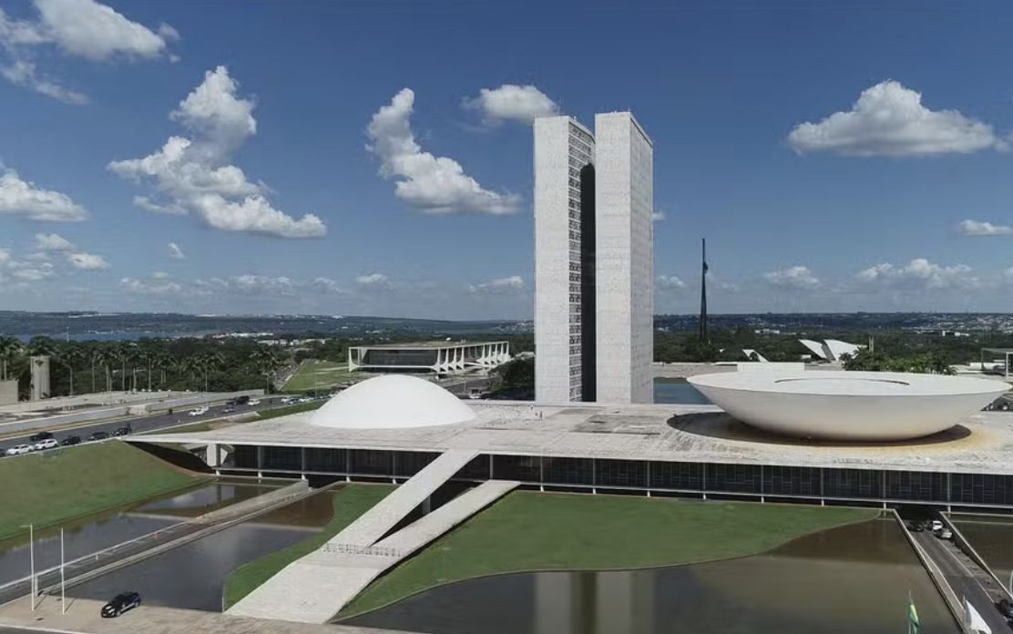 comissao-do-congresso-amplia-f