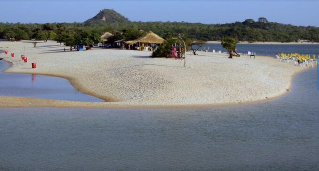 jornal-britanico-elege-praia-d