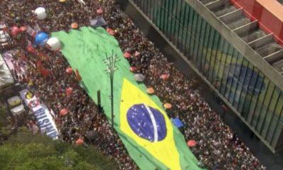 manifestantes-vao-as-ruas-cont