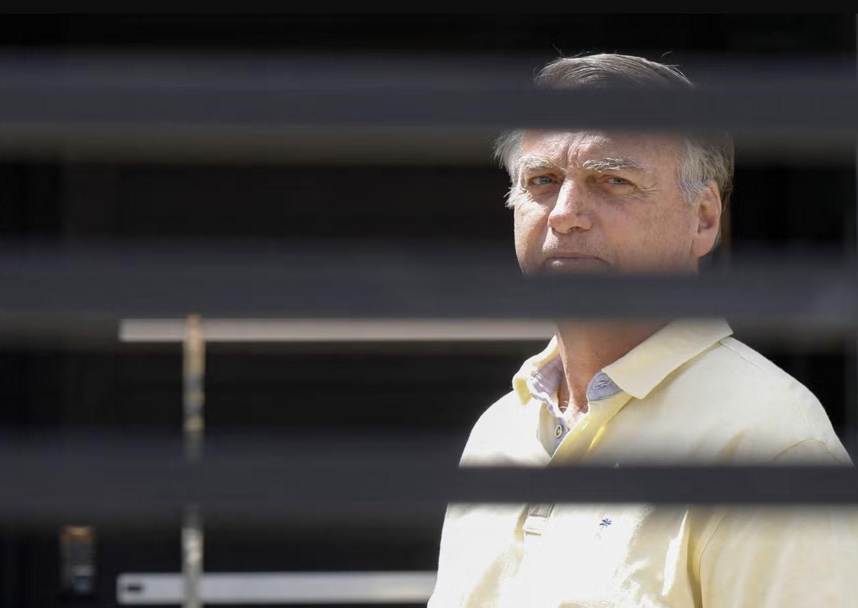 stf-condena-bolsonaro-e-7-reus