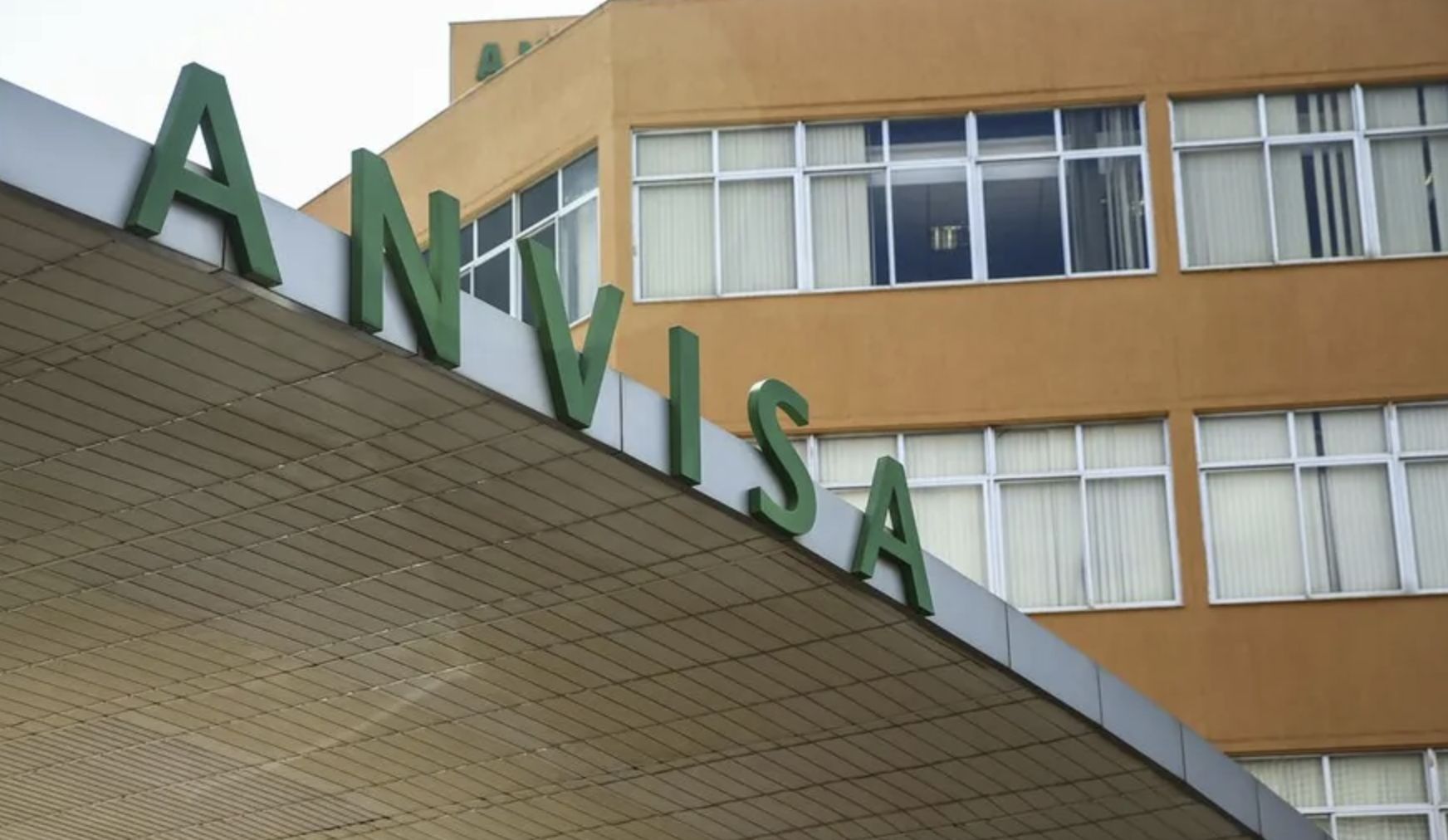 anvisa-determina-o-recolhiment