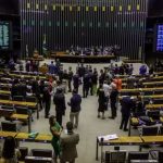 camara-aprova-proposta-que-aut