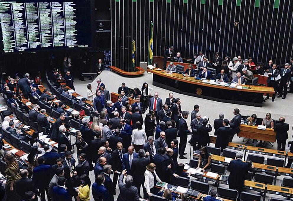 deputados-aprovam-projeto-que-