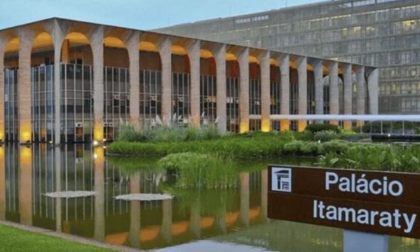 governo-brasileiro-firma-pacto