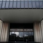 mercado-financeiro-reduz-para-