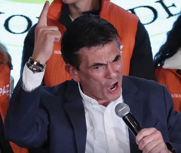 rodrigo-paz-e-eleito-president