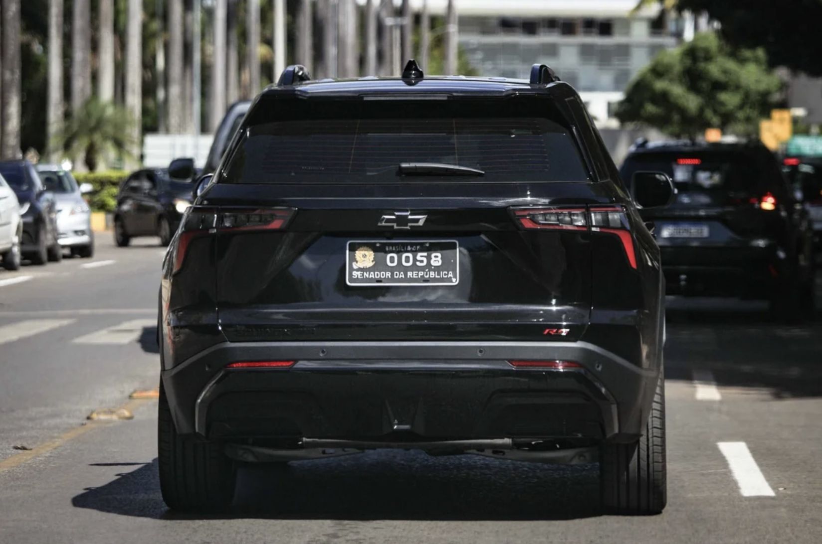 senado-aluga-79-suvs-de-luxo-c