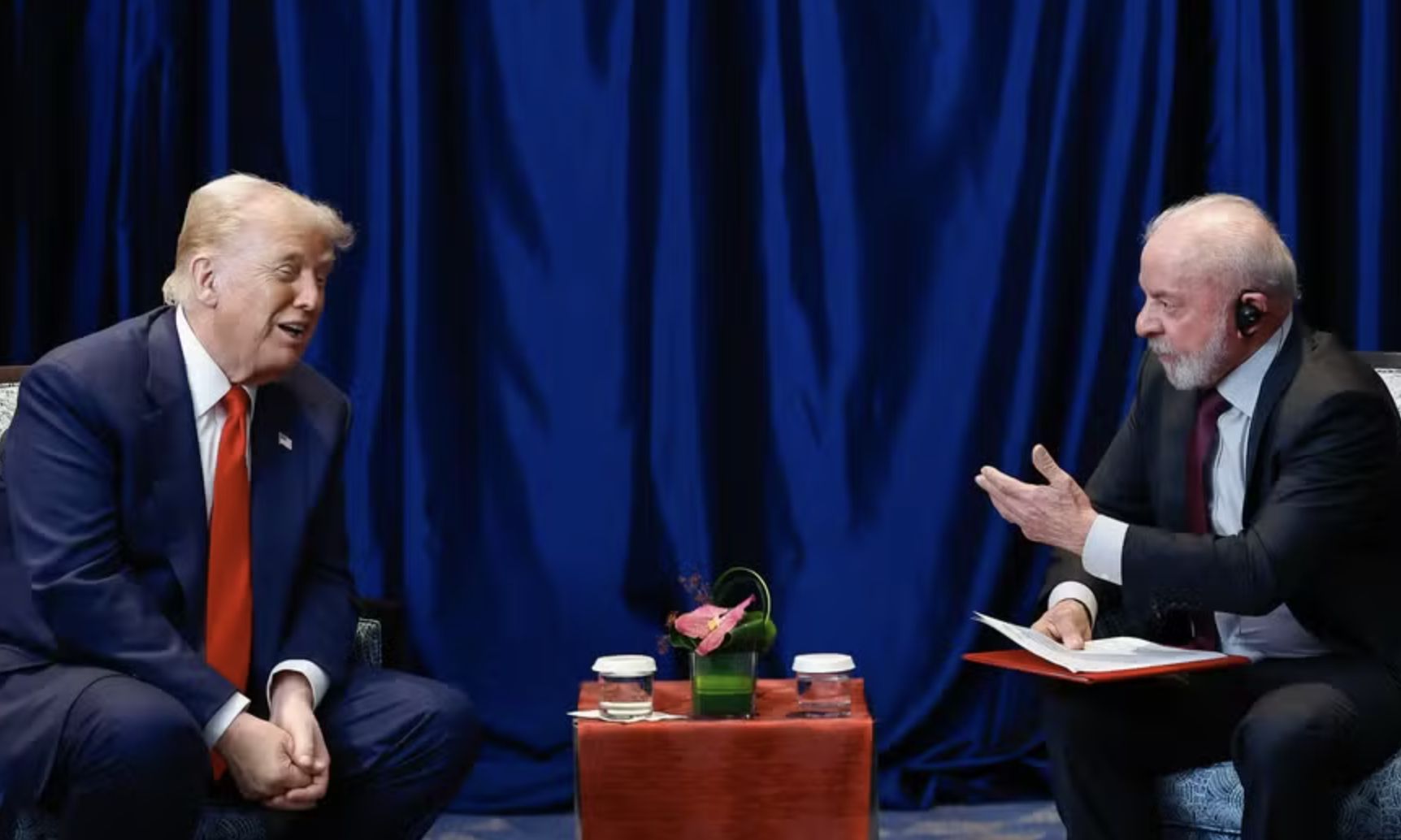 trump-deseja-feliz-aniversario