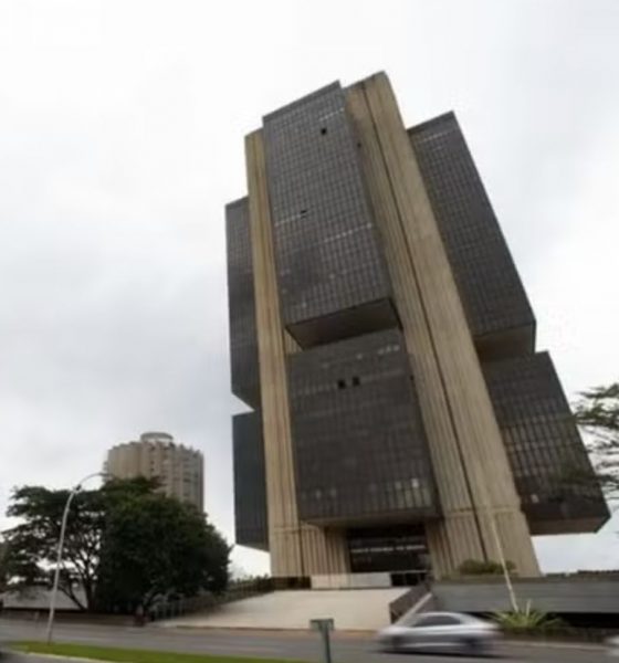 banco-central-impoe-que-empres