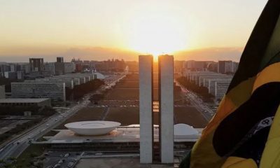 brasil-lidera-em-supersalarios