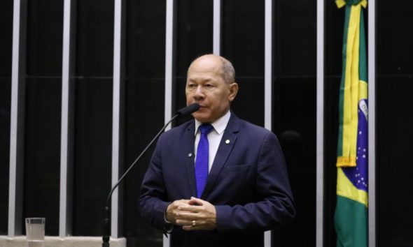 deputado-do-pl-emprega-mulher-