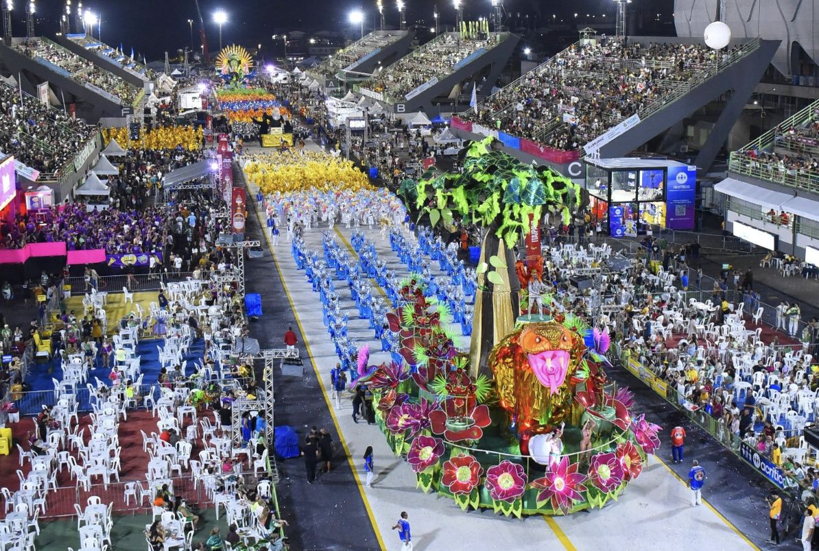 edital-para-o-desfile-das-esco