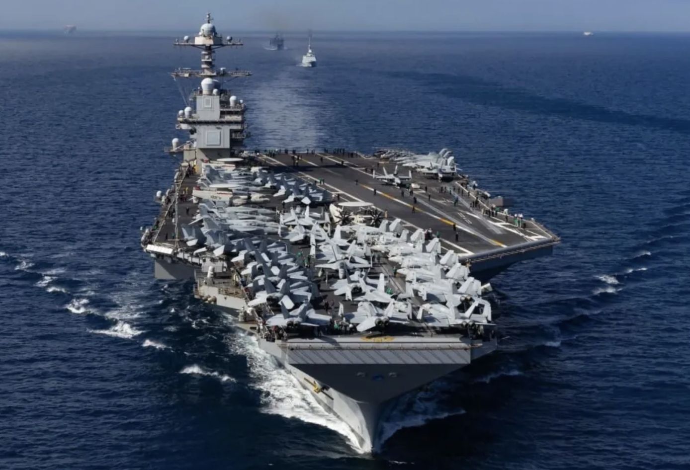 maior-porta-avioes-do-mundo-ch