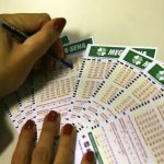 premio-da-mega-sena-acumula-em