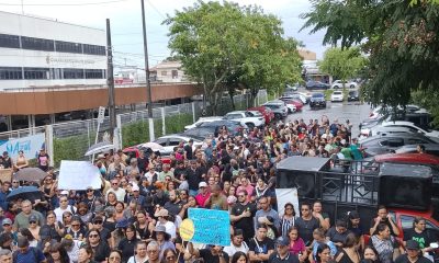 professores-encerram-greve-apo