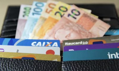 quatro-em-cada-dez-brasileiros