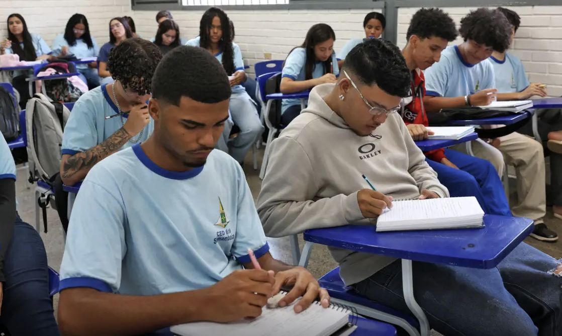 renda-e-cor-sao-determinantes-